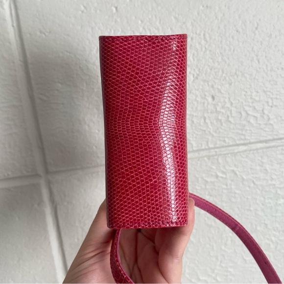 Ultra rare vintage 90s Gucci by Tom Ford hot pink Lizard extra mini crossbodybag - Picture 7 of 16